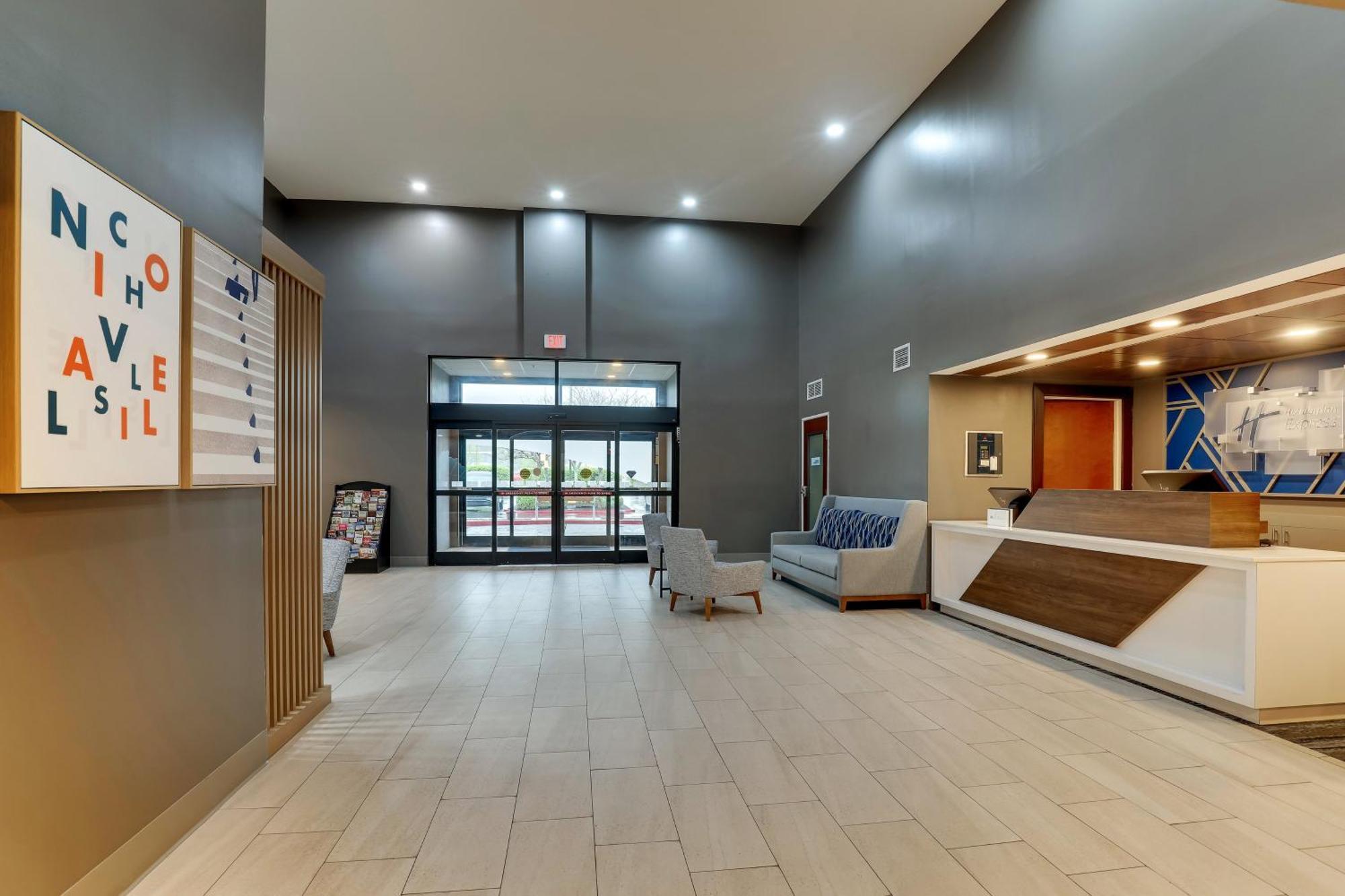 Holiday Inn Express Lexington Southwest Nicholasville By Ihg Exterior photo