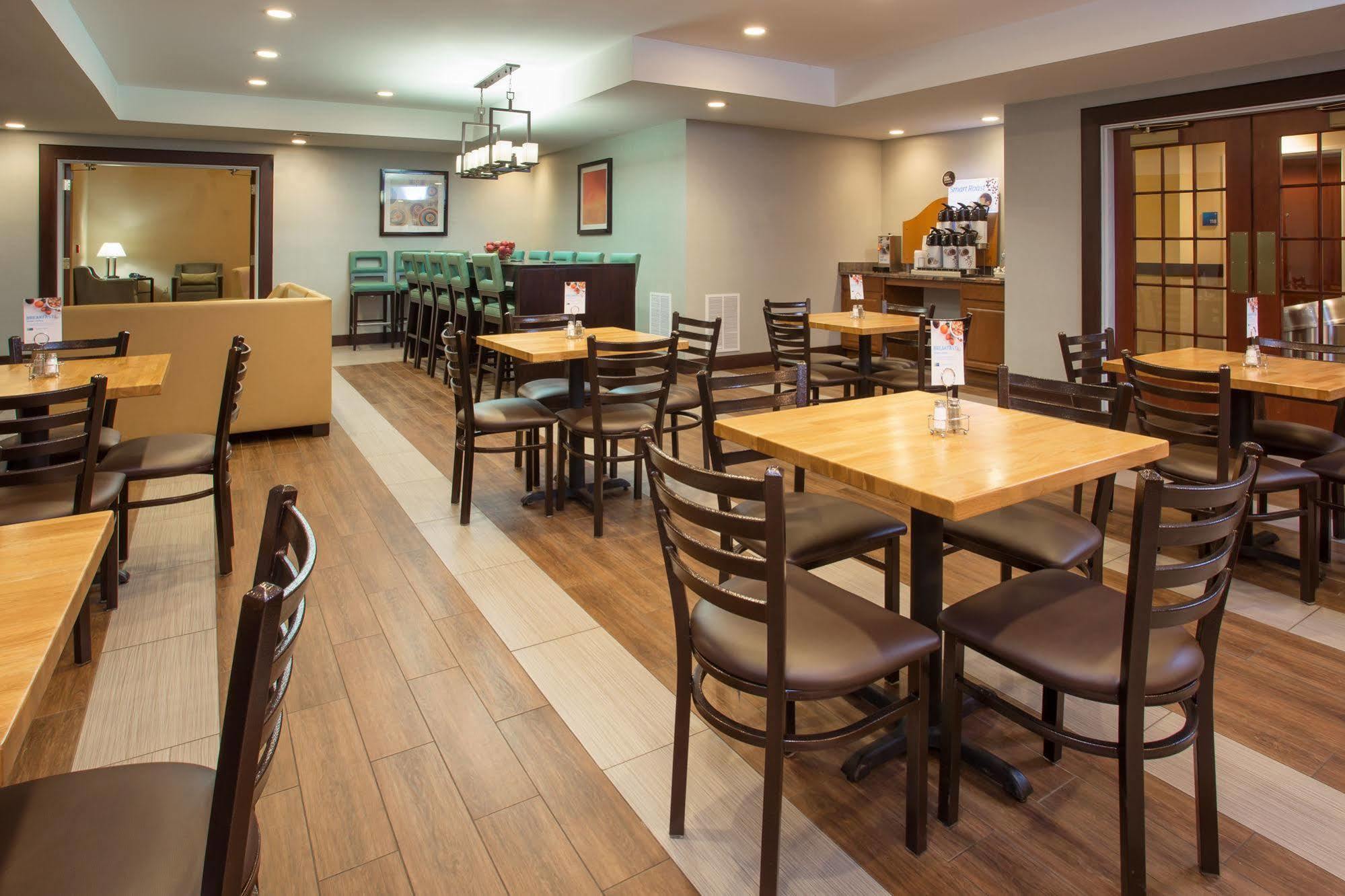 Holiday Inn Express Lexington Southwest Nicholasville By Ihg Exterior photo